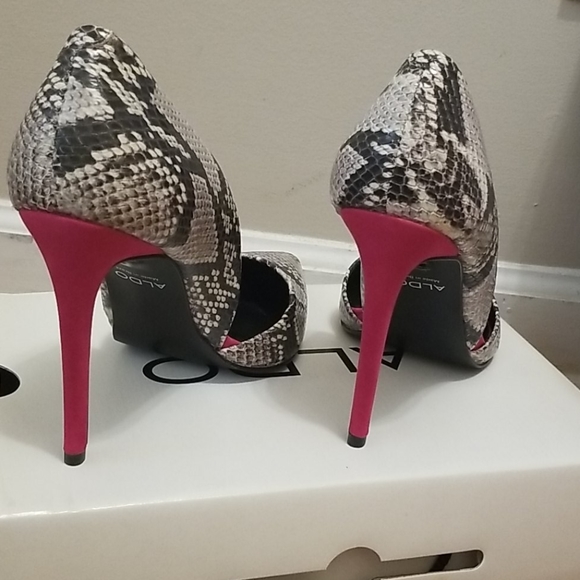 Shoes - Picture 2 of 3